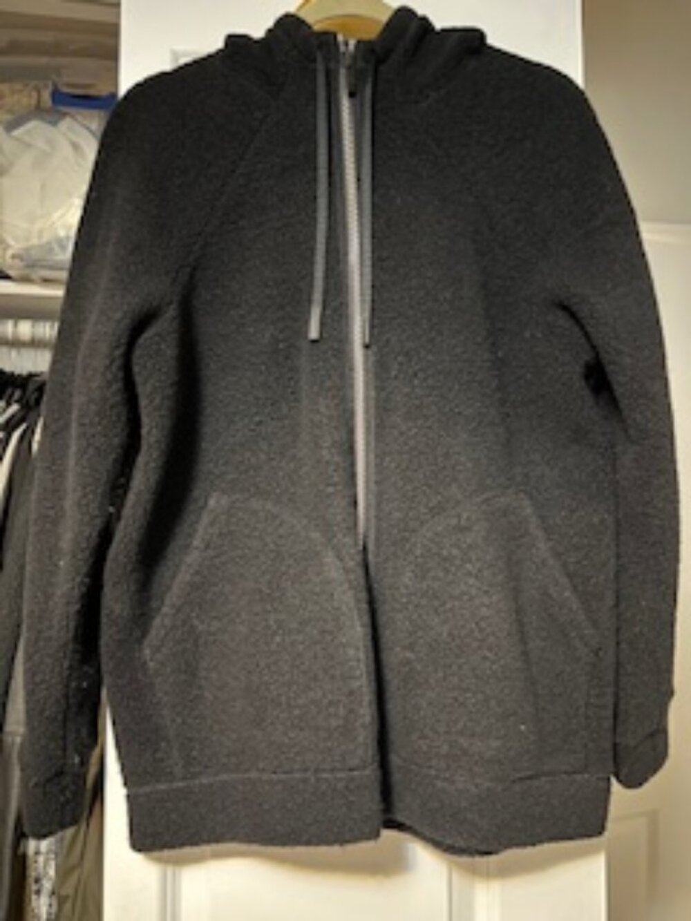 Lululemon Almost New Women's Warm Black Fleece Hooded Zipper Jacket Size 8